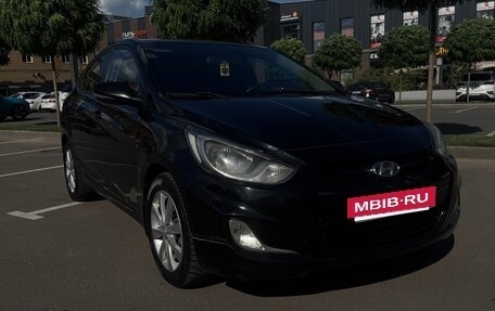 Hyundai Solaris II рестайлинг, 2011 год, 540 000 рублей, 7 фотография