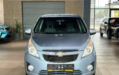 Chevrolet Spark III, 2011 год, 700 000 рублей, 2 фотография