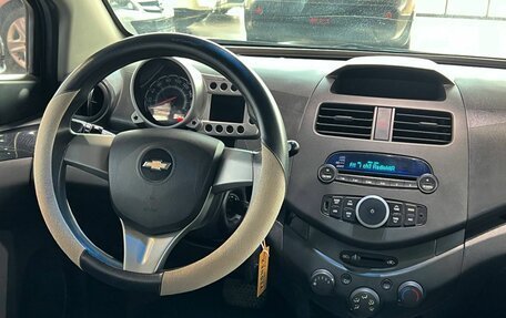 Chevrolet Spark III, 2011 год, 700 000 рублей, 18 фотография