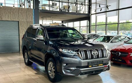 Toyota Land Cruiser Prado 150 рестайлинг 2, 2019 год, 5 900 000 рублей, 3 фотография