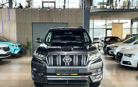 Toyota Land Cruiser Prado 150 рестайлинг 2, 2019 год, 5 900 000 рублей, 2 фотография