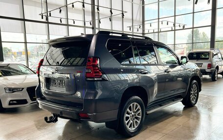 Toyota Land Cruiser Prado 150 рестайлинг 2, 2019 год, 5 900 000 рублей, 5 фотография