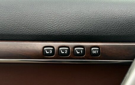 Toyota Land Cruiser 200, 2016 год, 4 990 000 рублей, 23 фотография