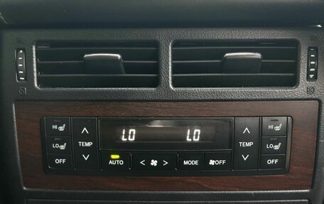 Toyota Land Cruiser 200, 2016 год, 4 990 000 рублей, 26 фотография