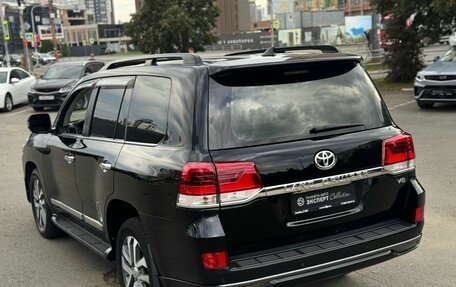 Toyota Land Cruiser 200, 2016 год, 4 990 000 рублей, 29 фотография