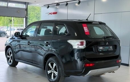 Mitsubishi Outlander III рестайлинг 3, 2014 год, 1 287 000 рублей, 3 фотография