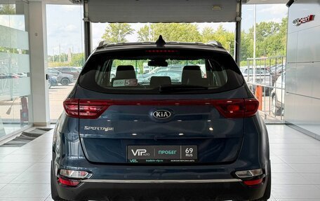 KIA Sportage IV рестайлинг, 2020 год, 2 375 000 рублей, 5 фотография