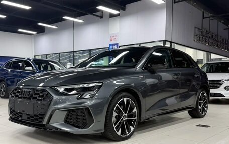 Audi A3, 2022 год, 2 400 000 рублей, 2 фотография