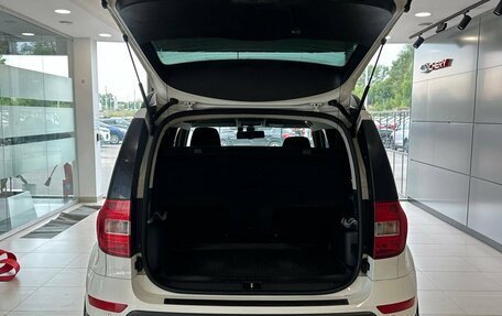 Skoda Yeti I рестайлинг, 2015 год, 1 097 000 рублей, 16 фотография