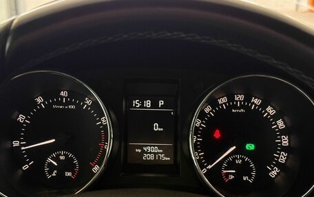 Skoda Yeti I рестайлинг, 2014 год, 957 000 рублей, 11 фотография