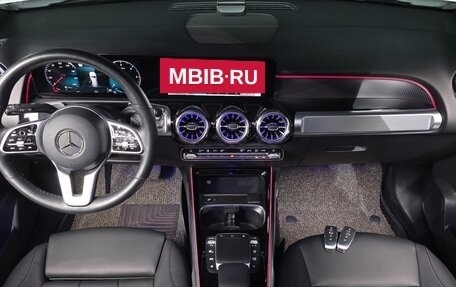 Mercedes-Benz GLB, 2022 год, 3 670 000 рублей, 15 фотография