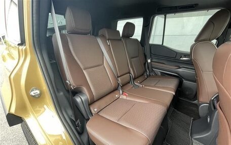 Toyota Land Cruiser Prado, 2024 год, 6 630 203 рублей, 13 фотография