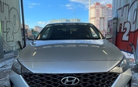 Hyundai Solaris II рестайлинг, 2021 год, 1 590 000 рублей, 1 фотография