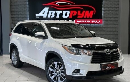Toyota Highlander III, 2014 год, 2 850 000 рублей, 1 фотография