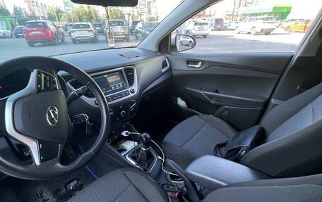 Hyundai Solaris II рестайлинг, 2021 год, 1 590 000 рублей, 11 фотография