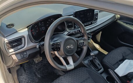 KIA Rio IV, 2020 год, 1 370 000 рублей, 6 фотография