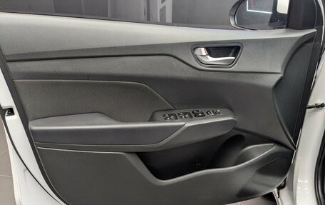 Hyundai Solaris II рестайлинг, 2022 год, 1 725 000 рублей, 9 фотография