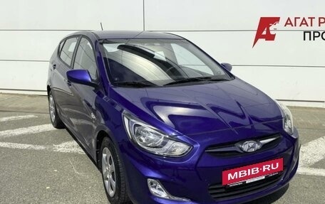 Hyundai Solaris II рестайлинг, 2013 год, 790 000 рублей, 3 фотография