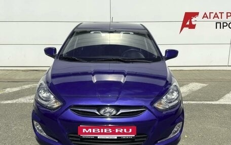 Hyundai Solaris II рестайлинг, 2013 год, 790 000 рублей, 2 фотография