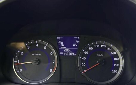 Hyundai Solaris II рестайлинг, 2013 год, 790 000 рублей, 13 фотография