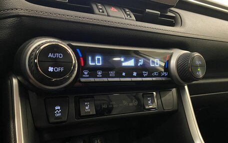Toyota RAV4, 2022 год, 3 497 000 рублей, 16 фотография