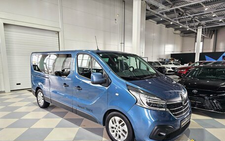 Renault Trafic, 2020 год, 3 849 000 рублей, 3 фотография