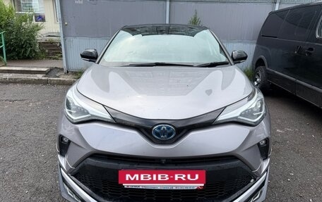 Toyota C-HR I рестайлинг, 2019 год, 2 450 000 рублей, 6 фотография