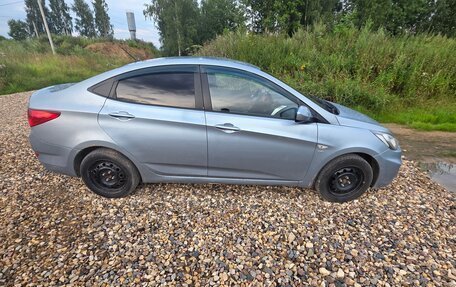 Hyundai Solaris II рестайлинг, 2011 год, 510 000 рублей, 2 фотография