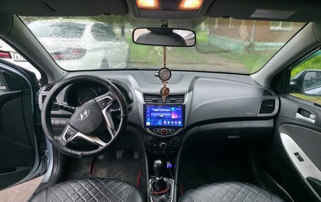Hyundai Solaris II рестайлинг, 2011 год, 510 000 рублей, 9 фотография