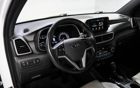 Hyundai Tucson III, 2019 год, 2 500 000 рублей, 10 фотография