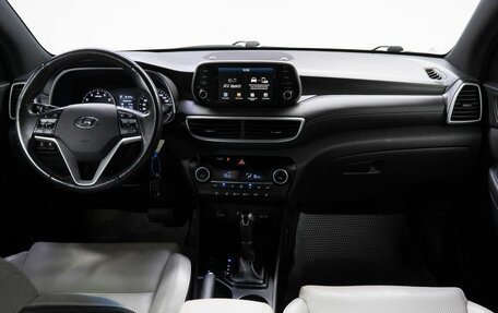 Hyundai Tucson III, 2019 год, 2 500 000 рублей, 17 фотография