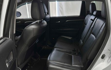 Toyota Highlander III, 2014 год, 2 850 000 рублей, 12 фотография