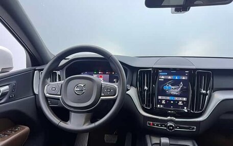 Volvo XC60 II, 2022 год, 5 000 666 рублей, 8 фотография