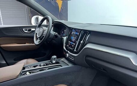 Volvo XC60 II, 2022 год, 5 000 666 рублей, 11 фотография