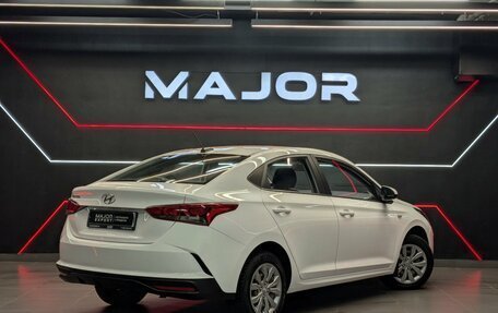Hyundai Solaris II рестайлинг, 2022 год, 1 665 000 рублей, 2 фотография