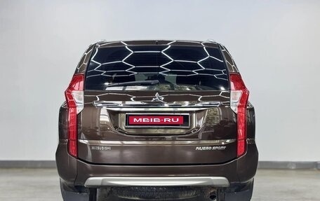 Mitsubishi Pajero Sport III рестайлинг, 2019 год, 2 690 000 рублей, 6 фотография