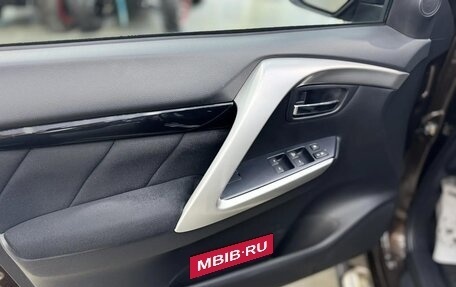 Mitsubishi Pajero Sport III рестайлинг, 2019 год, 2 690 000 рублей, 15 фотография