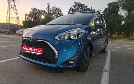 Toyota Sienta II, 2019 год, 1 500 000 рублей, 2 фотография