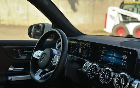Mercedes-Benz GLB, 2020 год, 4 150 000 рублей, 2 фотография