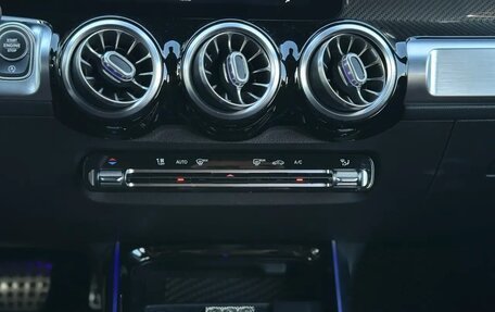 Mercedes-Benz GLB, 2020 год, 4 150 000 рублей, 7 фотография