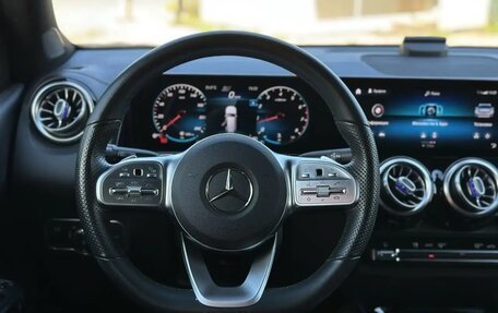 Mercedes-Benz GLB, 2020 год, 4 150 000 рублей, 13 фотография