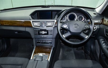 Mercedes-Benz E-Класс, 2011 год, 1 499 000 рублей, 14 фотография