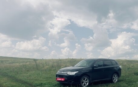 Mitsubishi Outlander III рестайлинг 3, 2012 год, 1 235 000 рублей, 1 фотография