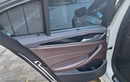 BMW 5 серия, 2018 год, 3 350 000 рублей, 11 фотография
