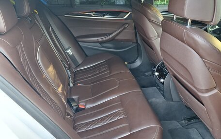 BMW 5 серия, 2018 год, 3 350 000 рублей, 12 фотография
