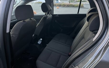 Volkswagen Golf V, 2004 год, 333 000 рублей, 14 фотография
