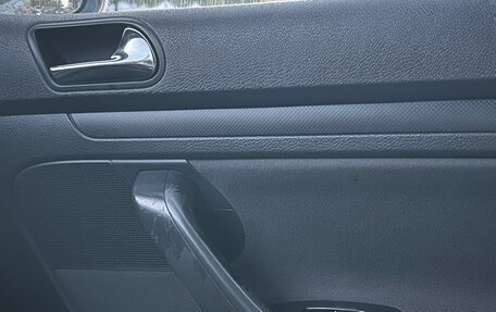 Volkswagen Golf V, 2004 год, 333 000 рублей, 13 фотография