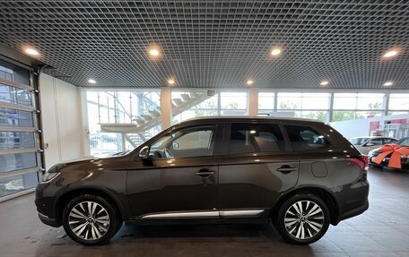 Mitsubishi Outlander III рестайлинг 3, 2020 год, 2 093 000 рублей, 6 фотография