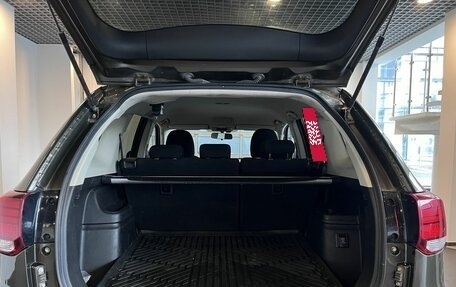 Mitsubishi Outlander III рестайлинг 3, 2020 год, 2 093 000 рублей, 16 фотография