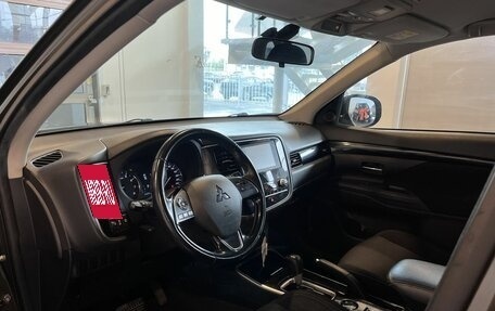 Mitsubishi Outlander III рестайлинг 3, 2020 год, 2 093 000 рублей, 20 фотография